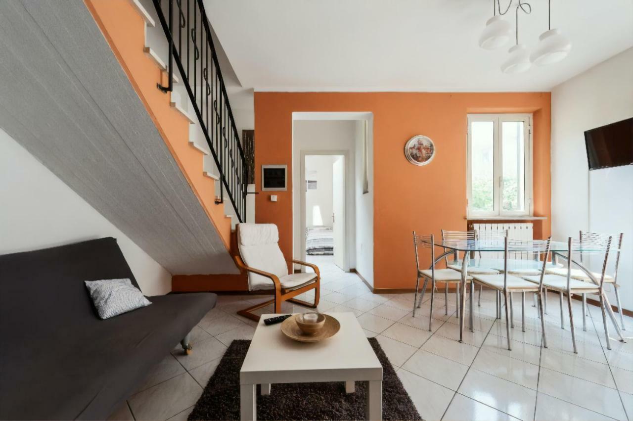 La Casina Gialla Independent House - Near The Walls ลุคคา ภายนอก รูปภาพ